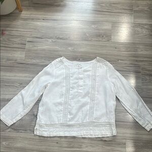 Artisan Ny Elegant White Blouse with Lace Trim 100 % lined